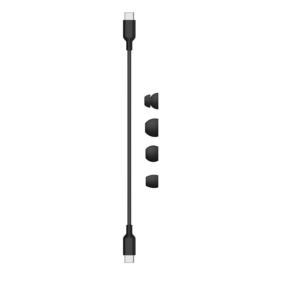 Lungo cavo nero con connettori USB-C su entrambe le estremità, accanto a quattro coperture nere di dimensioni diverse.
