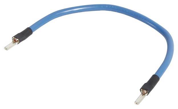 Un cavo elettrico blu con due estremità aperte, idoneo per connessioni elettriche o riparazioni.