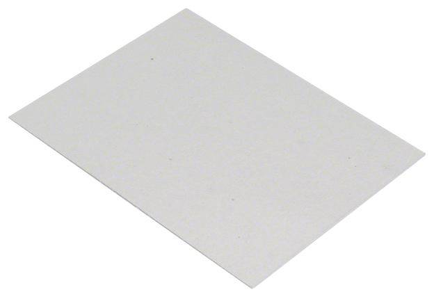 Foglio bianco rettangolare, leggermente inclinato verso destra.