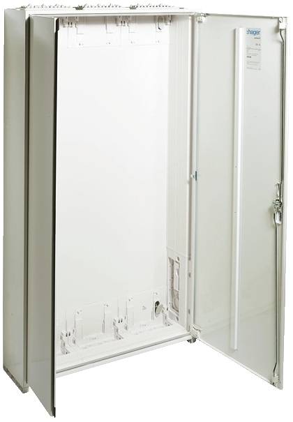 Armadio elettrico bianco e vuoto con porta aperta, idoneo per l'installazione di componenti elettrici.