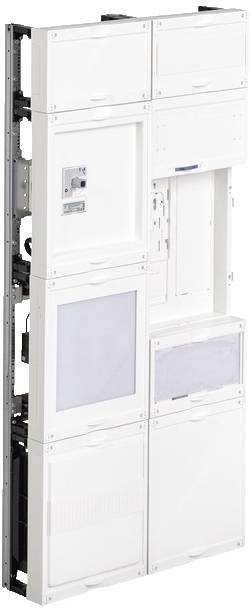Armadio elettrico modulare bianco con più sezioni e comandi, progettato per l'installazione di dispositivi elettrici ed elettronici.