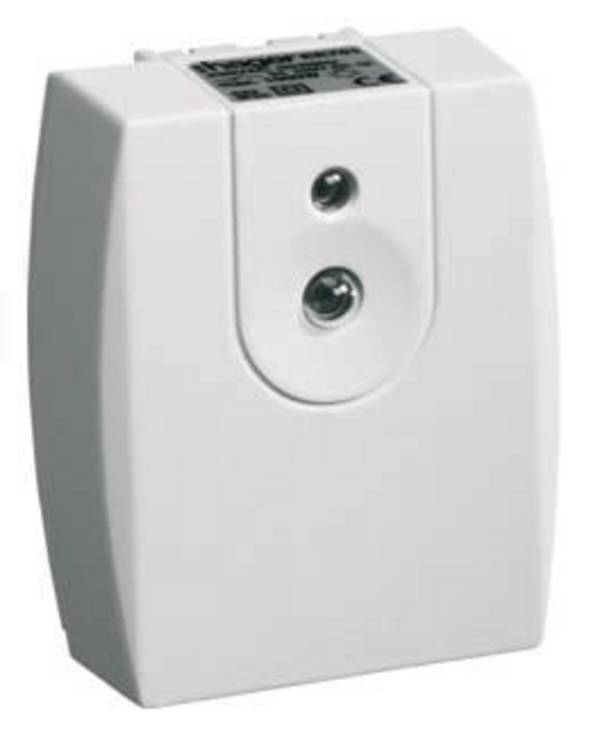 Hager EE701 Interruttore crepuscolare Bianco 230 V  120 s (max)