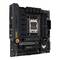 Una scheda madre con la scritta 'TUF GAMING', dotata di diversi slot per RAM, uno slot per processore e varie porte di connessione.