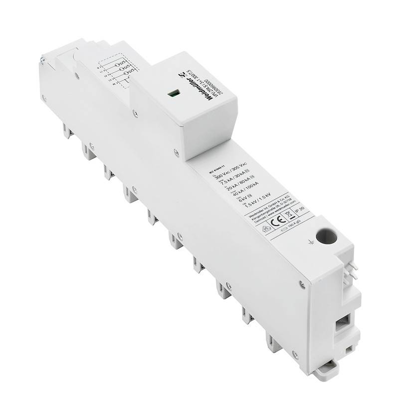 Un dispositivo di protezione da sovratensione modulare per circuiti elettrici, colore bianco, con marchio CE e specifica tecnica.
