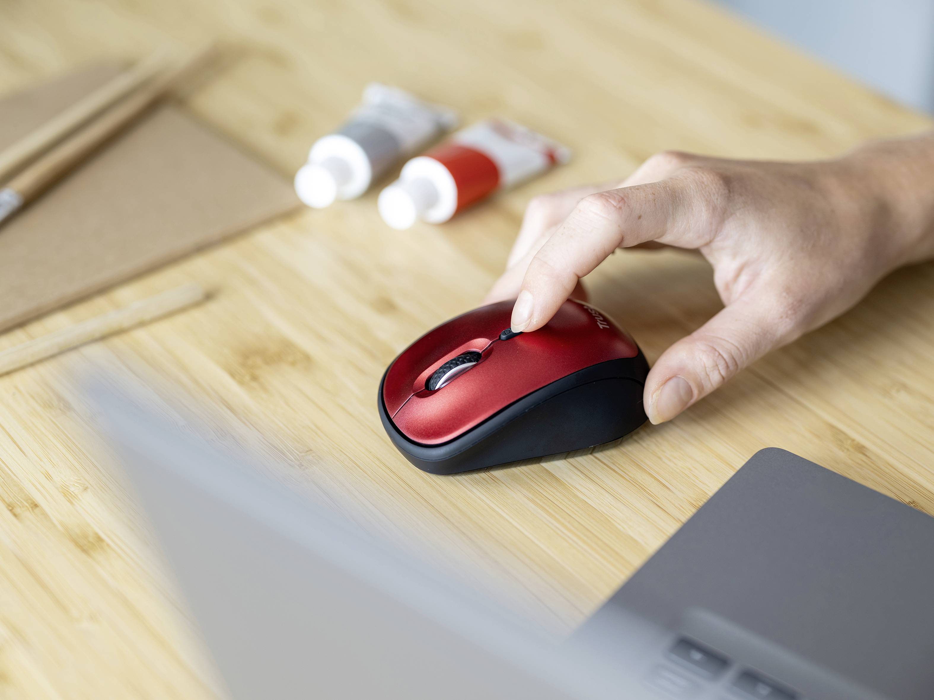 TRUST MOUSE YVI WIRELESS, ECO, ROSSO-7