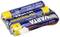 Tre batterie giallo-blu interconnesse con la scritta 'VARTA Industrial Pro', accanto a dei cavi con un connettore bianco.
