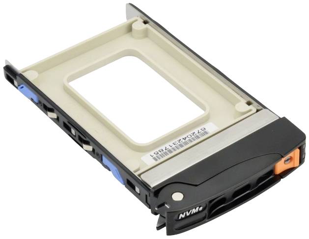 Supporto per unità disco rigido con pannello frontale nero e pulsante di sblocco arancione, idoneo per unità NVMe.