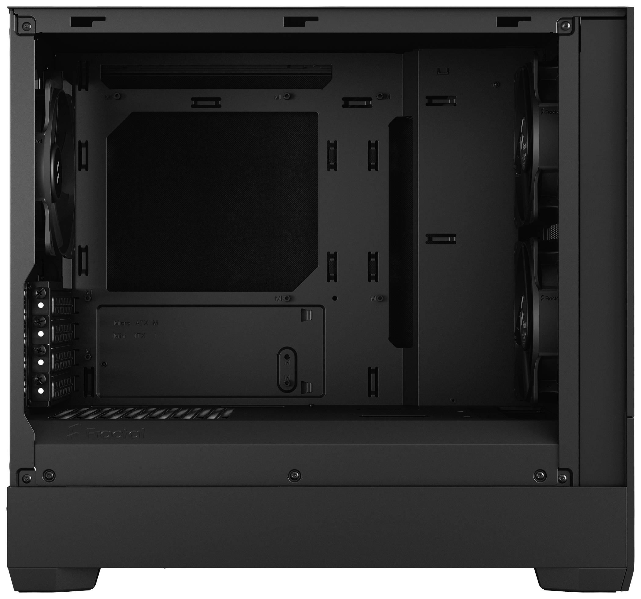 Involucro nero e vuoto di un PC visto dall'interno. Sono visibili diversi alloggiamenti per ventole e guide di montaggio per componenti del computer.