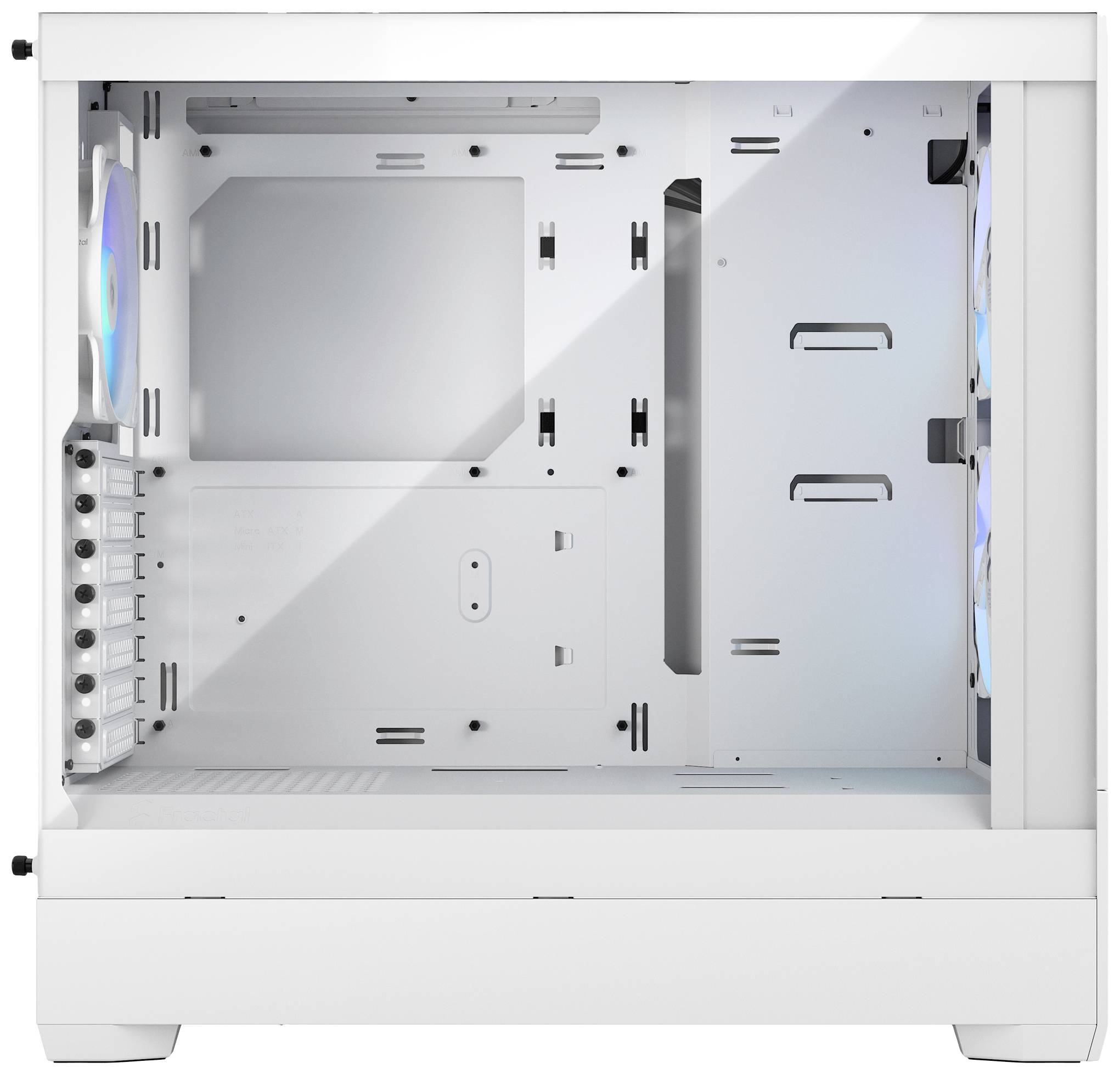 Case PC bianco con interno aperto. Tre ventole con illuminazione RGB sul lato. Spazio per scheda madre e altri componenti.