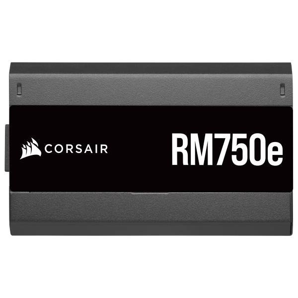 Alimentatore nero con la scritta 'CORSAIR RM750e'. Si tratta di un alimentatore per computer del marchio Corsair.