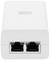 Un iniettore PoE bianco con due porte Ethernet sul lato anteriore, contrassegnate con 'LAN' e 'PoE'. Logo del marchio in alto.