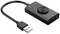 Una scheda audio esterna USB con controllo del volume e porte per cuffie e microfono, adatta per PC o laptop.