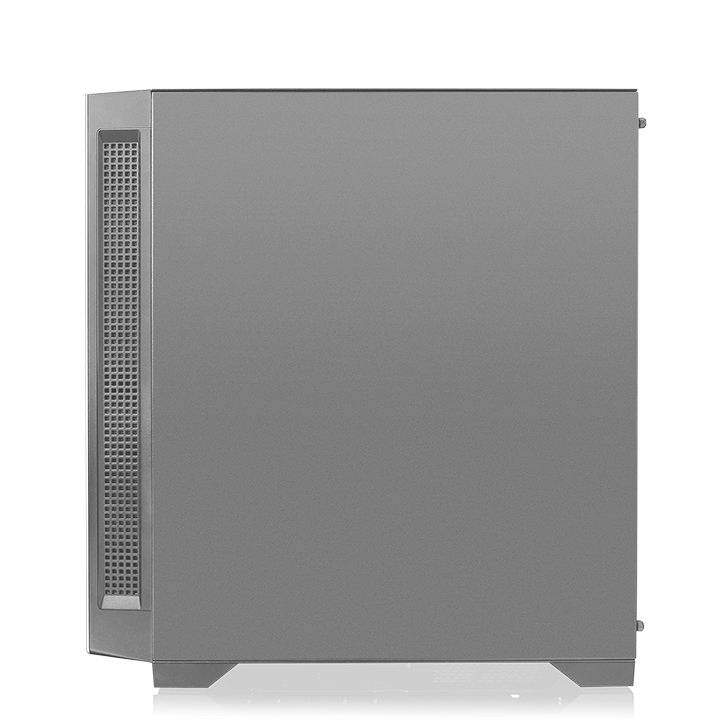 Semplice involucro grigio per computer, visto di lato, privo di segni distintivi o loghi.