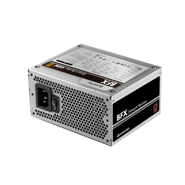 Un alimentatore rettangolare per computer con griglia di ventilazione e porta di connessione sul retro. Contrassegnato con 'BFX Smart Series'.