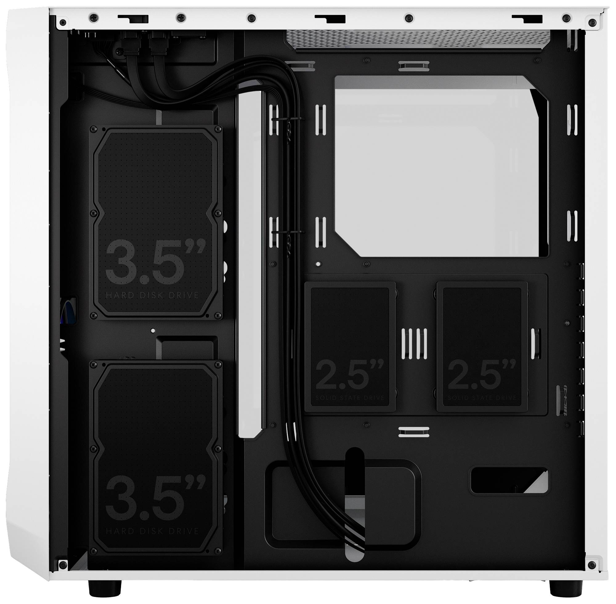 Un case per computer bianco mostra l'interno con diversi alloggiamenti per hard disk delle dimensioni di 3,5" e 2,5".