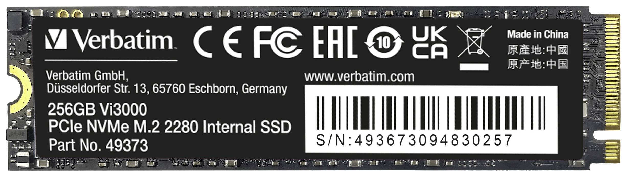 Un SSD Verbatim da 256GB, modello Vi3000, PCIe NVMe M.2 2280. Sull'etichetta sono visibili diversi loghi di certificazione.