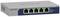 Switch di rete Netgear con cinque porte Ethernet. LED sul frontale indicano lo stato. Numero modello: MS105.