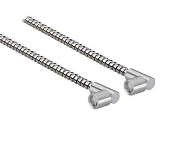 Due tubi metallici argentati, attorcigliati, con estremità piegate. Possibile utilizzo in componenti impiantistici o meccanici.