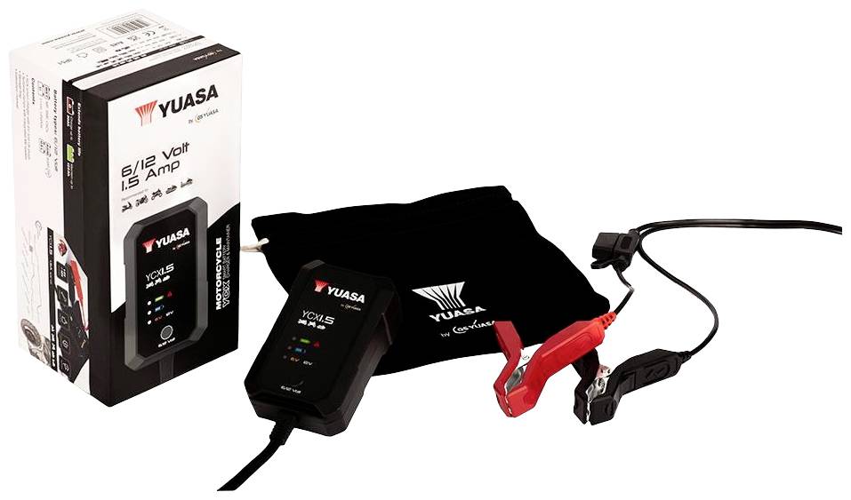 Caricabatterie e accessori Yuasa. Confezione, caricabatterie, morsetti e borsa visibili. Adatto per 6/12 Volt, 1,5 Amp.
