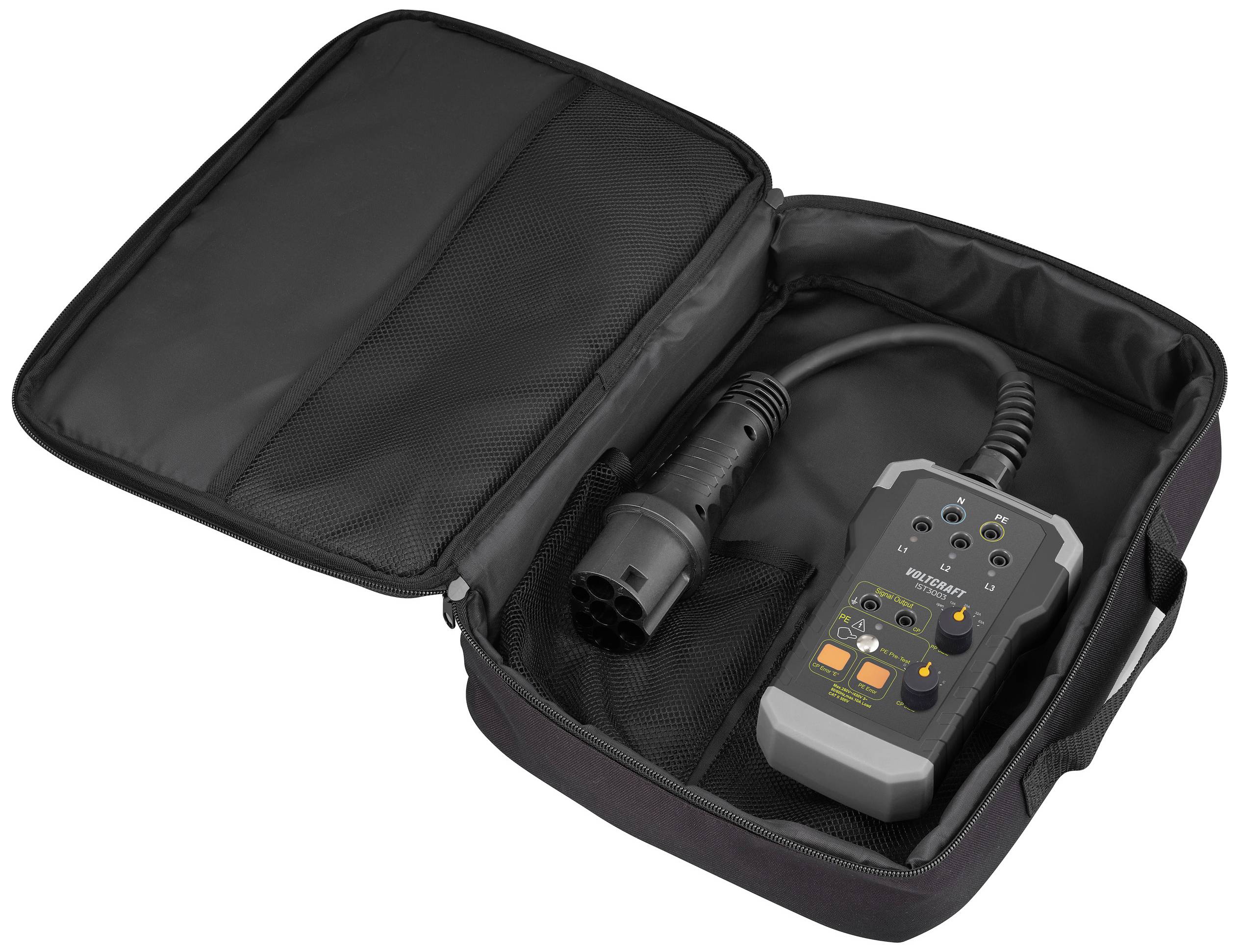 Borsa per il trasporto con un dispositivo diagnostico per veicoli elettrici o ibridi, comprende spine e spie di controllo per scopi di manutenzione.