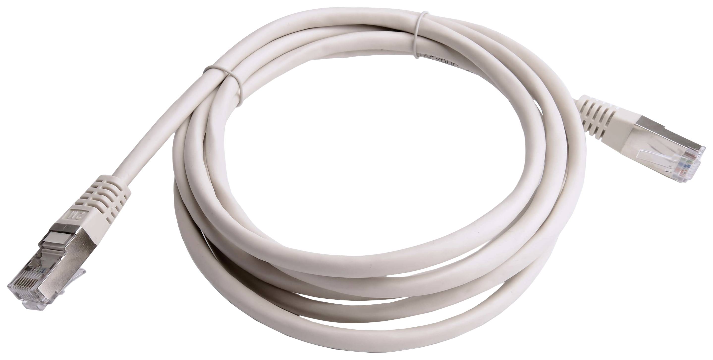Un cavo Ethernet bianco con connettori RJ45 alle estremità, arrotolato su una superficie.