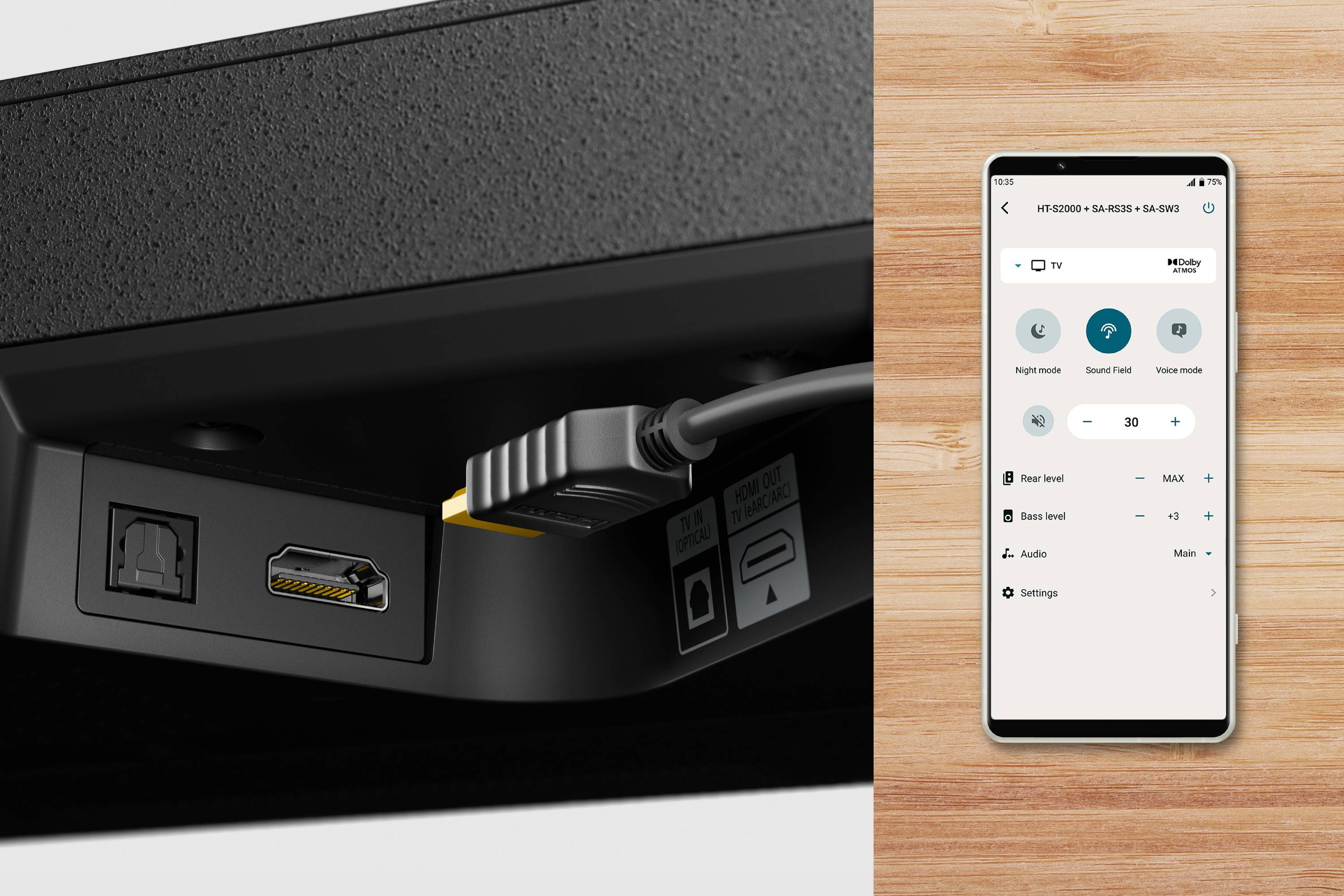 Retro TV con connettore HDMI-ARC e ingresso ottico; accanto uno smartphone con l'app di configurazione TV aperta su un tavolo di legno.