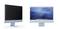 Due computer desktop moderni; a sinistra uno schermo con display nero, a destra un computer con sfondo blu e icone.