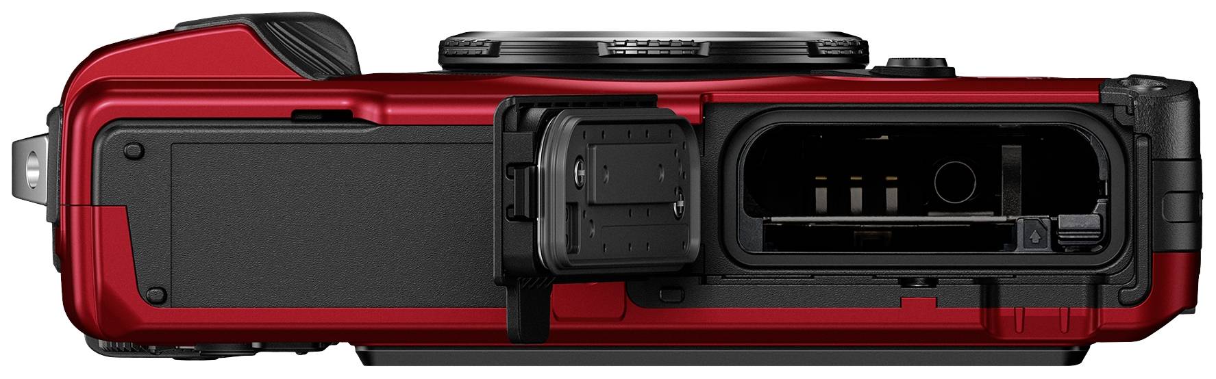 Fotocamera digitale rossa vista dal basso con vano batteria aperto, che mostra lo spazio per batteria e schede di memoria.