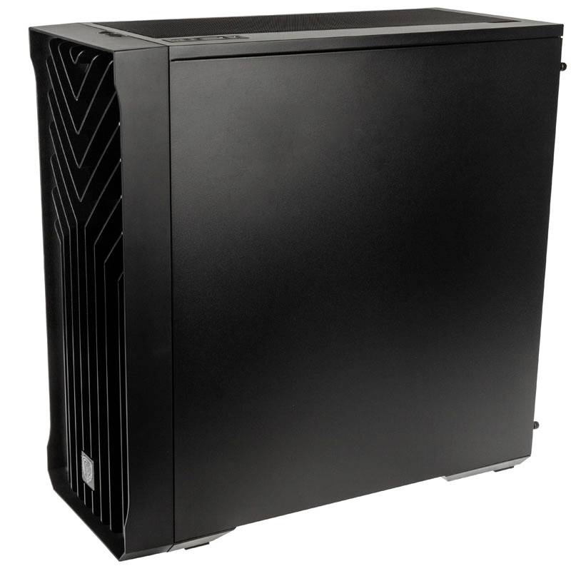 Un case per computer nero con design minimalista e motivi incisi sul davanti, poggiato su sfondo bianco.