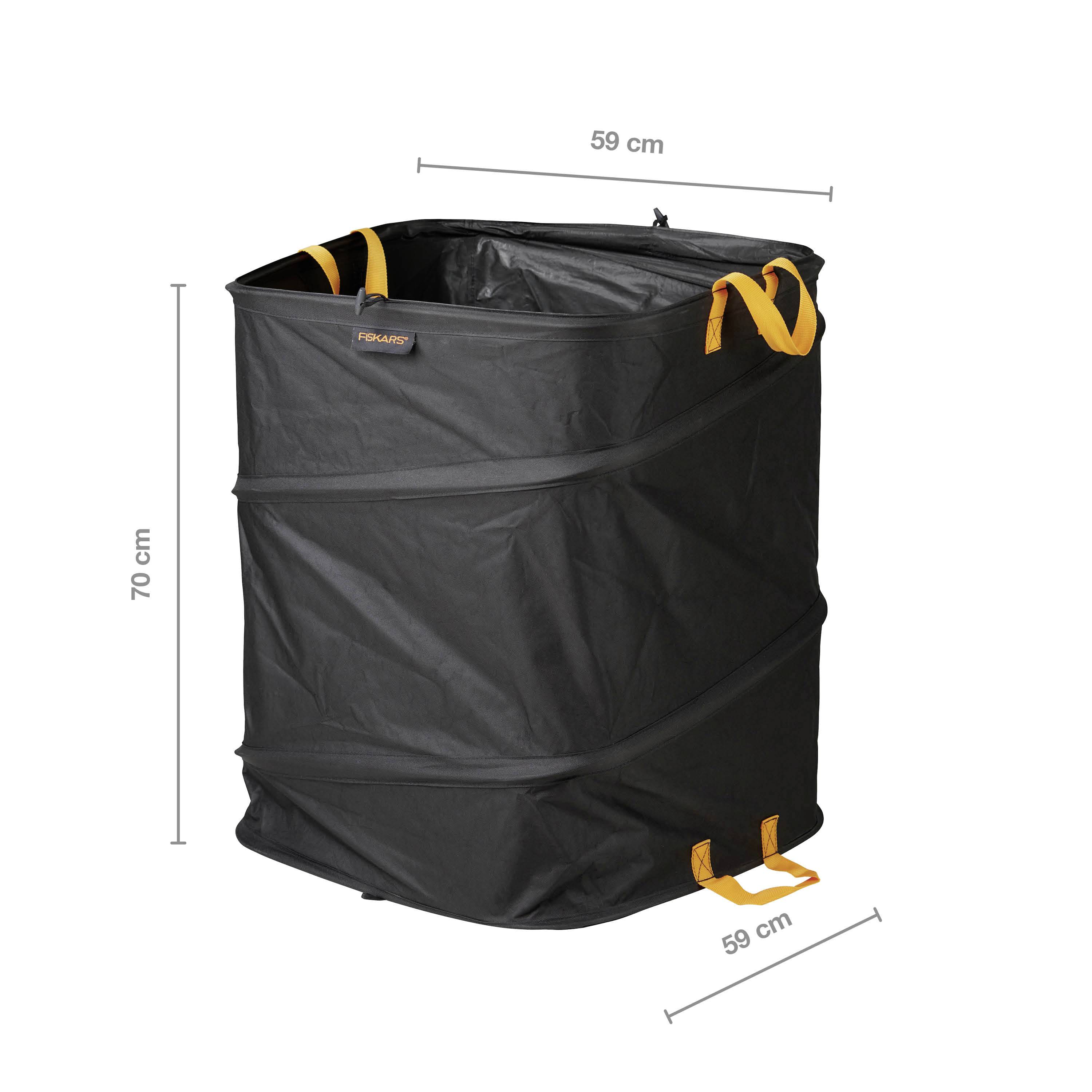 Un contenitore nero pieghevole con manici gialli, alto 70 cm e largo 59 cm. Utilizzabile per lo stoccaggio o come cesto per la biancheria.