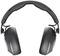 Una coppia di cuffie over-ear nere con archetto imbottito e padiglioni auricolari, su uno sfondo bianco.