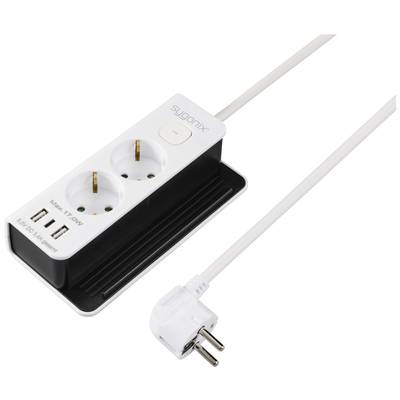 Una multipresa con due prese elettriche e due porte USB, collegata a un cavo e a una spina di colore bianco.