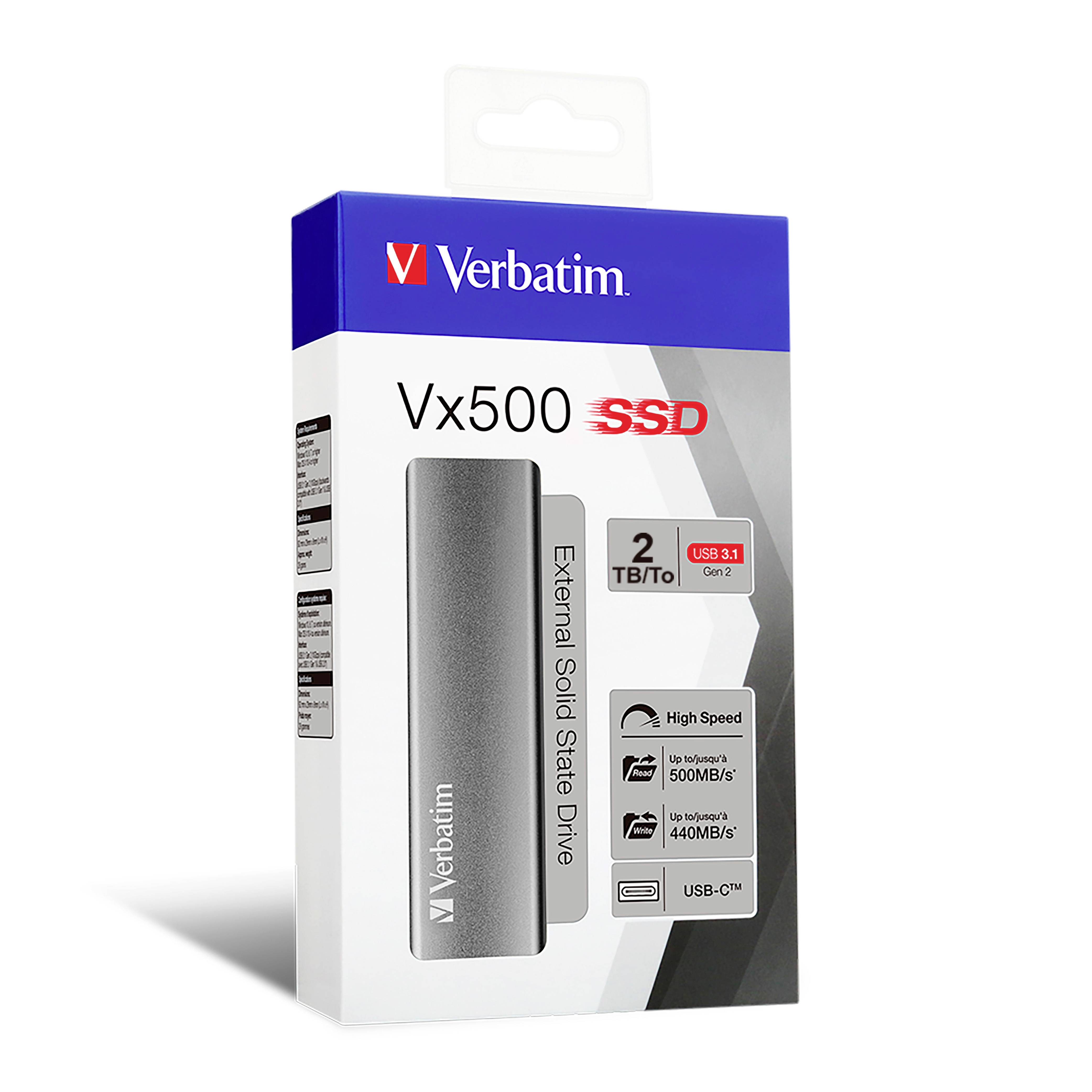 La confezione di un SSD Verbatim Vx500, capacità di 2 TB, connessione USB 3.1, con caratteristiche in evidenza come alta velocità e dimensioni compatte.