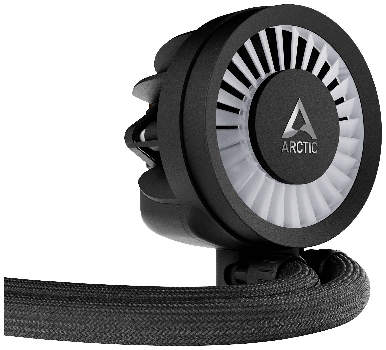 Ventilatore nero e rotondo con pale bianche e il logo 'ARCTIC' al centro, fissato a un cavo intrecciato.