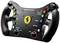 Un volante Thrustmaster nero, rosso e argento in stile Ferrari, con tasti e manopole di regolazione.