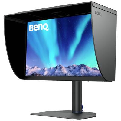 Un monitor con schermo antiriflesso mostra un'immagine di aurore boreali sopra montagne innevate. Logo 'BenQ' in alto a sinistra.