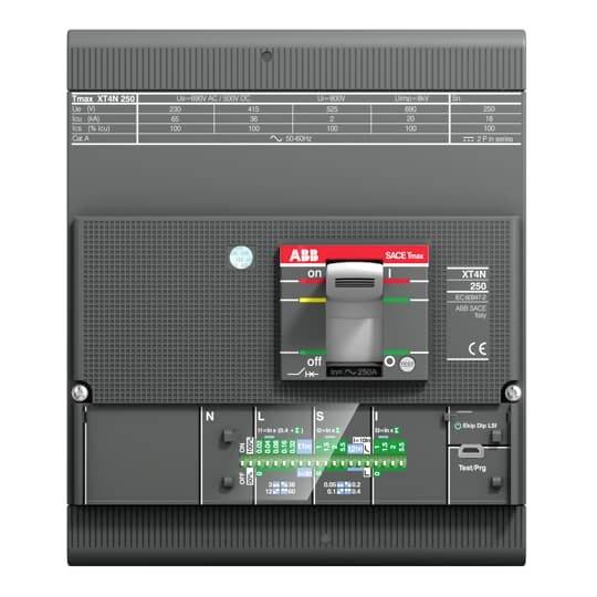 Interruttore automatico con posizione 'on' e 'off', marca ABB, modello XT4N 250. Specifiche tecniche riportate sulla parte superiore del dispositivo.
