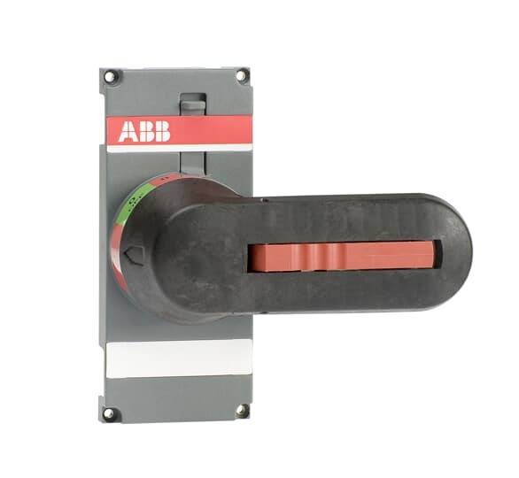 Interruttore industriale in posizione "Spento", contrassegnato dal logo ABB in alto a sinistra.