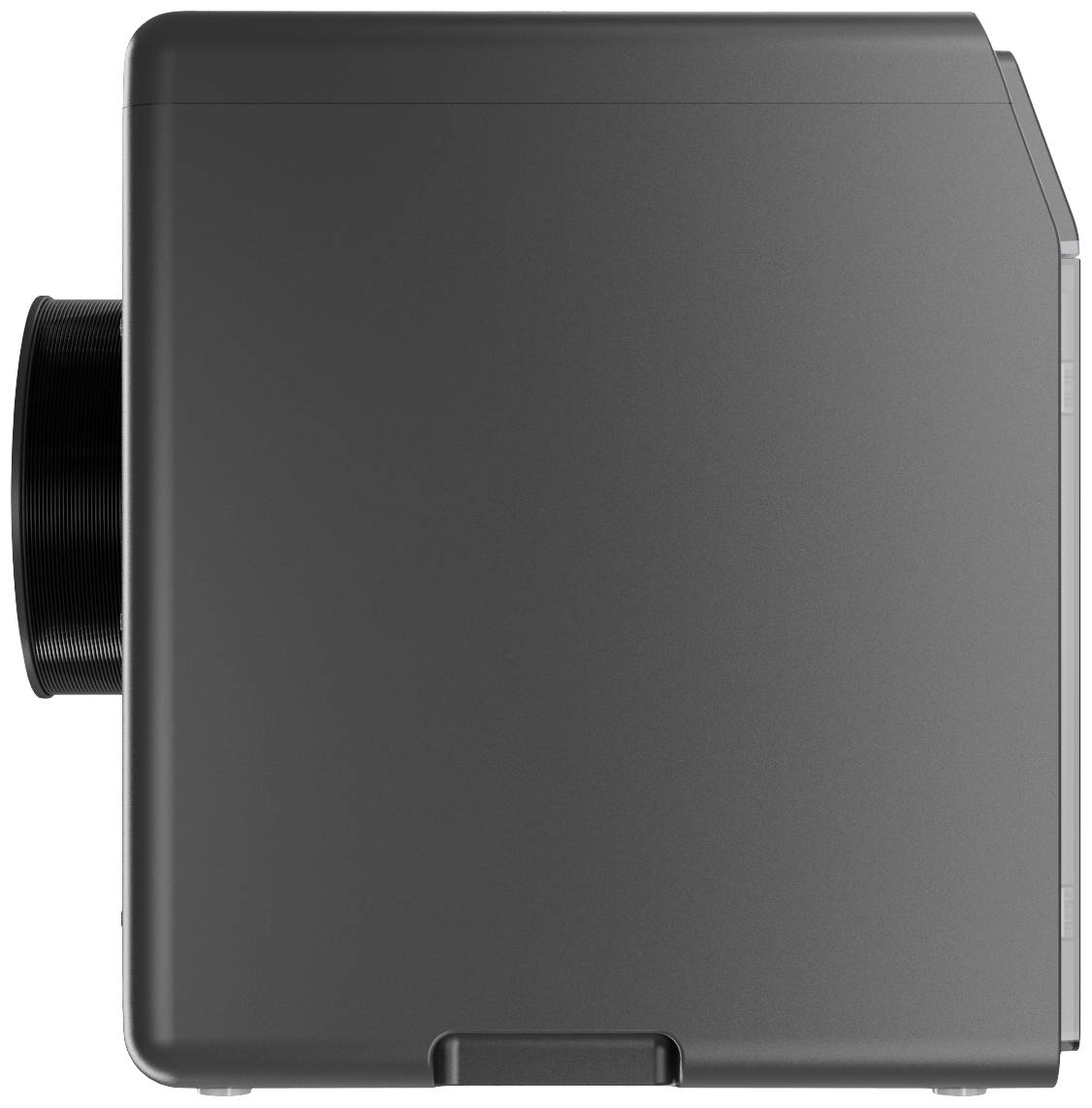 Un dispositivo nero a forma di cubo con un grande obiettivo cilindrico sul lato sinistro, apparentemente attrezzatura tecnica.