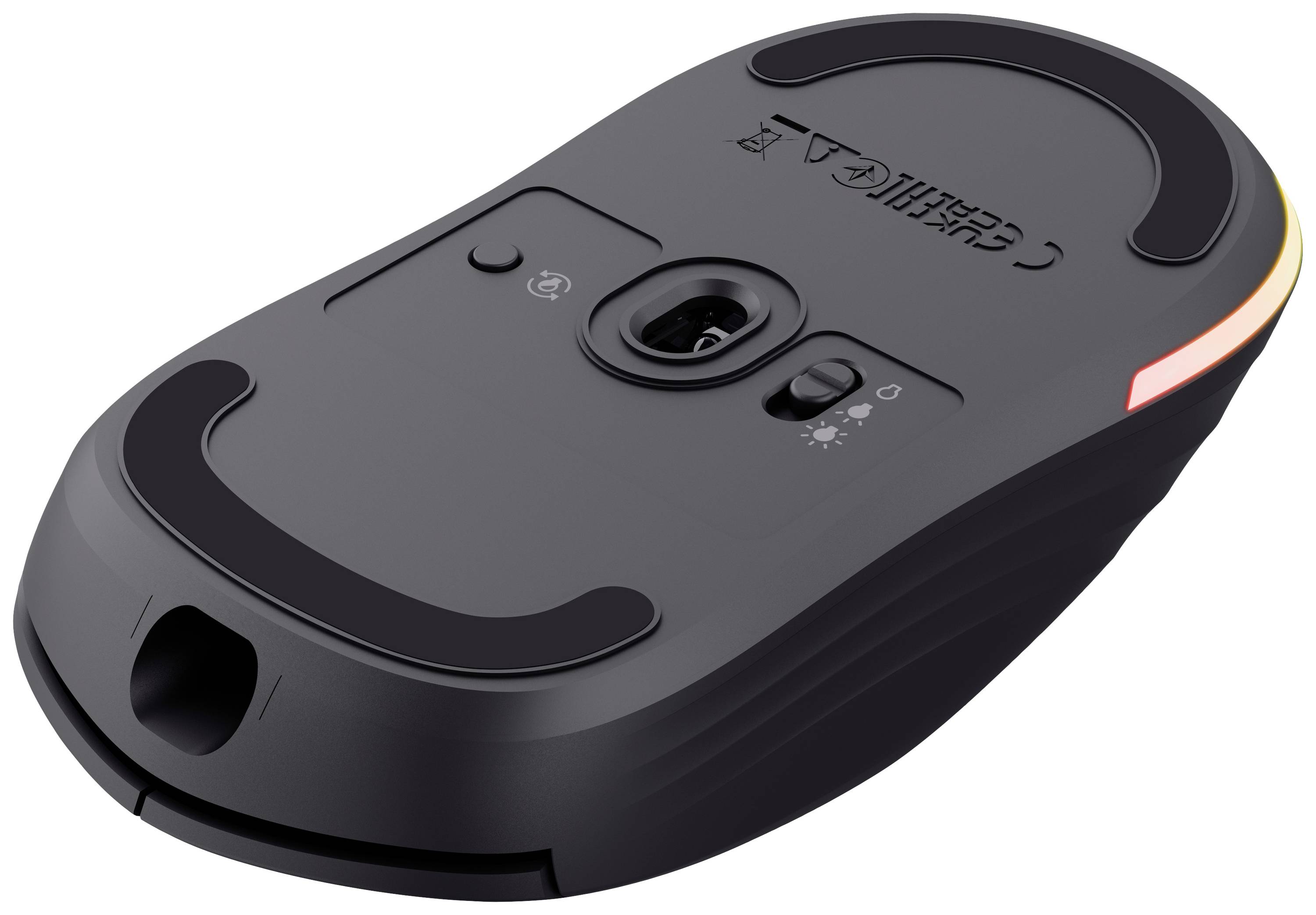 Un mouse da gaming adagiato piatto, che mostra gli skates, il sensore e i tasti per la regolazione del DPI.