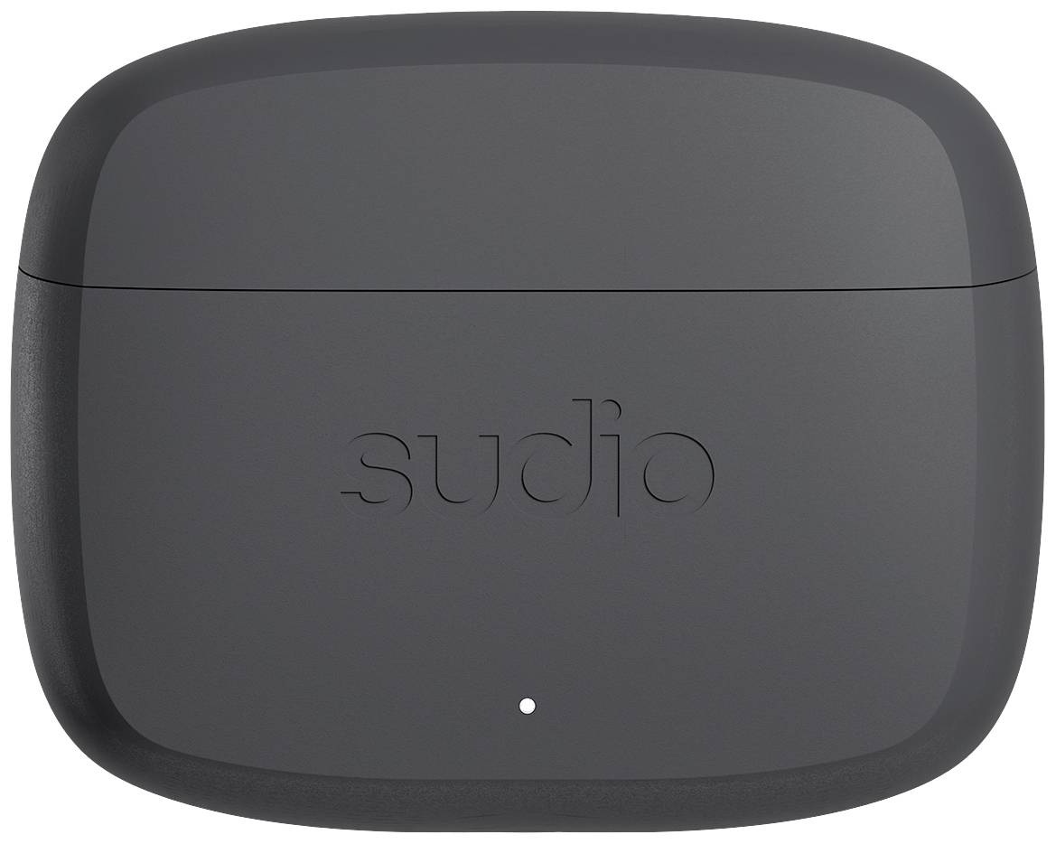 Custodia nera per la ricarica con scritta 'sudio', probabilmente per cuffie wireless, priva di connessioni visibili o ulteriori dettagli.
