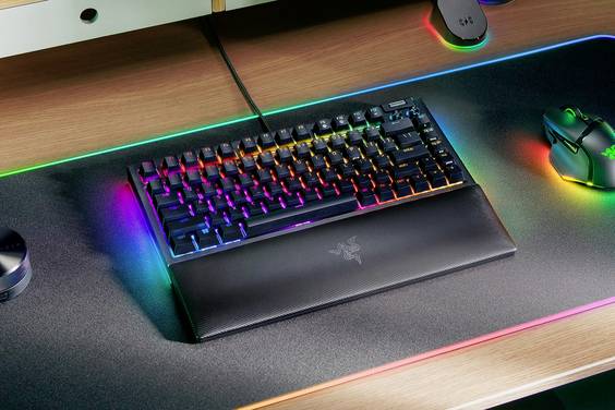 RAZER BlackWidow V4 75perc Intl. US Cablato Tastiera da gioco Inglese, QWERTY Nero Illuminato
