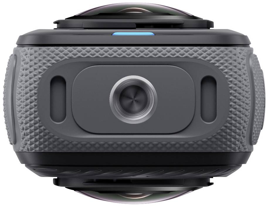 Una telecamera nera a 360 gradi con involucro strutturato e lente al centro. È realizzata in plastica.