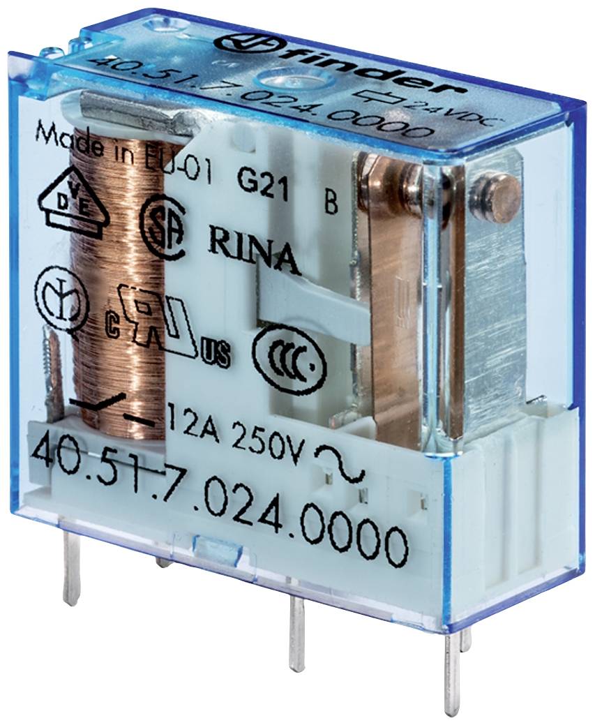 Un piccolo relè trasparente con bobina in rame mostra stampe tecniche, inclusi 'Made in EU', '12A 250V' e '40.51'.