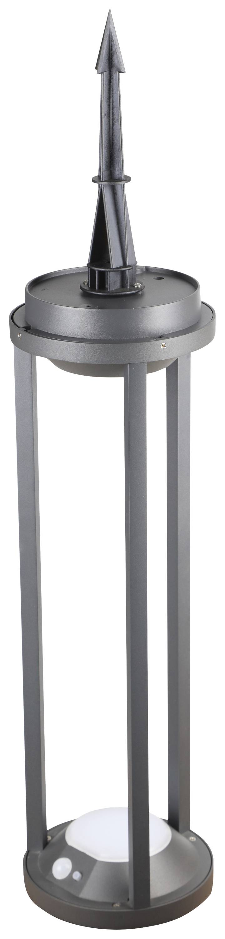 Una moderna lampada da terra con cornice sottile e nera e un elemento decorativo appuntito nella parte superiore. Nella parte inferiore è presente un paralume bianco.