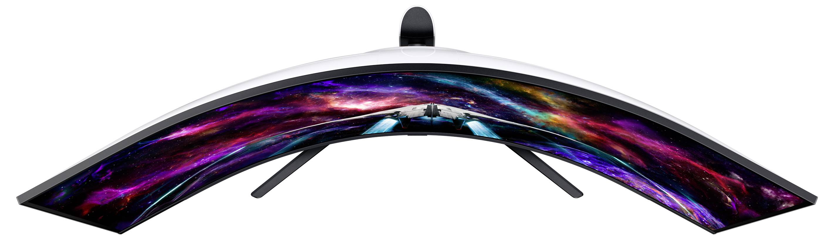 Un monitor curvo mostra una scena di gioco con una nave spaziale sullo sfondo di una galassia colorata. Display di alta qualità e coinvolgente.