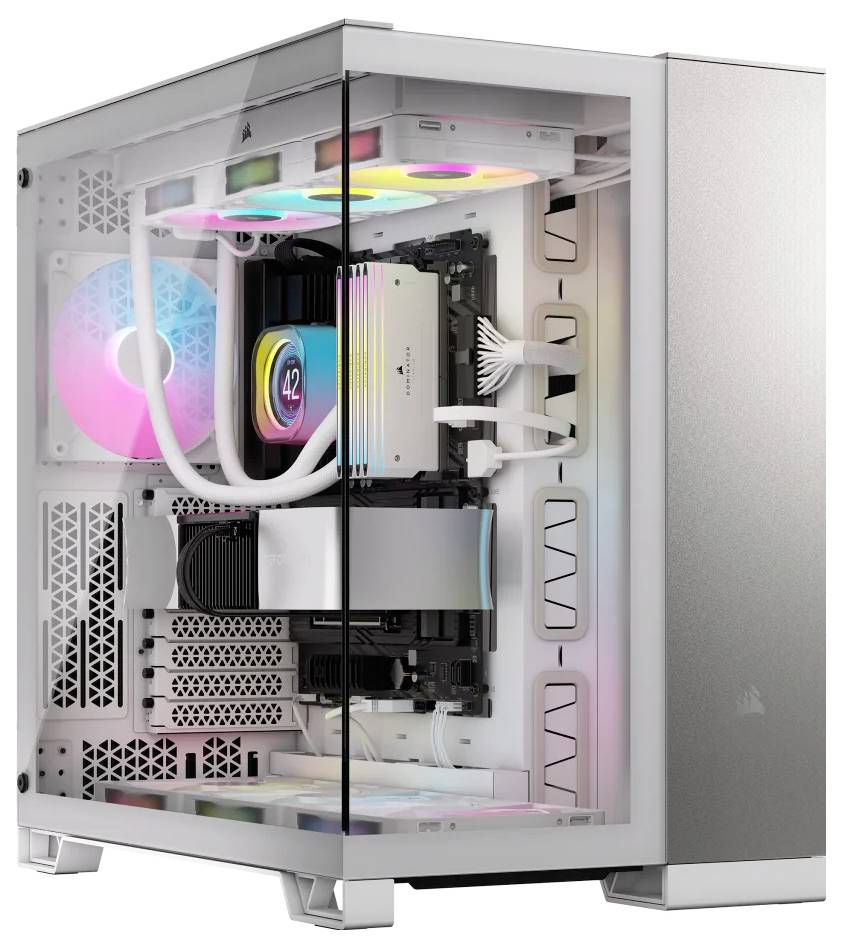 Un PC moderno con sportello in vetro aperto mostra un'illuminazione LED colorata e componenti interni complessi, tra cui ventole e sistema di raffreddamento.