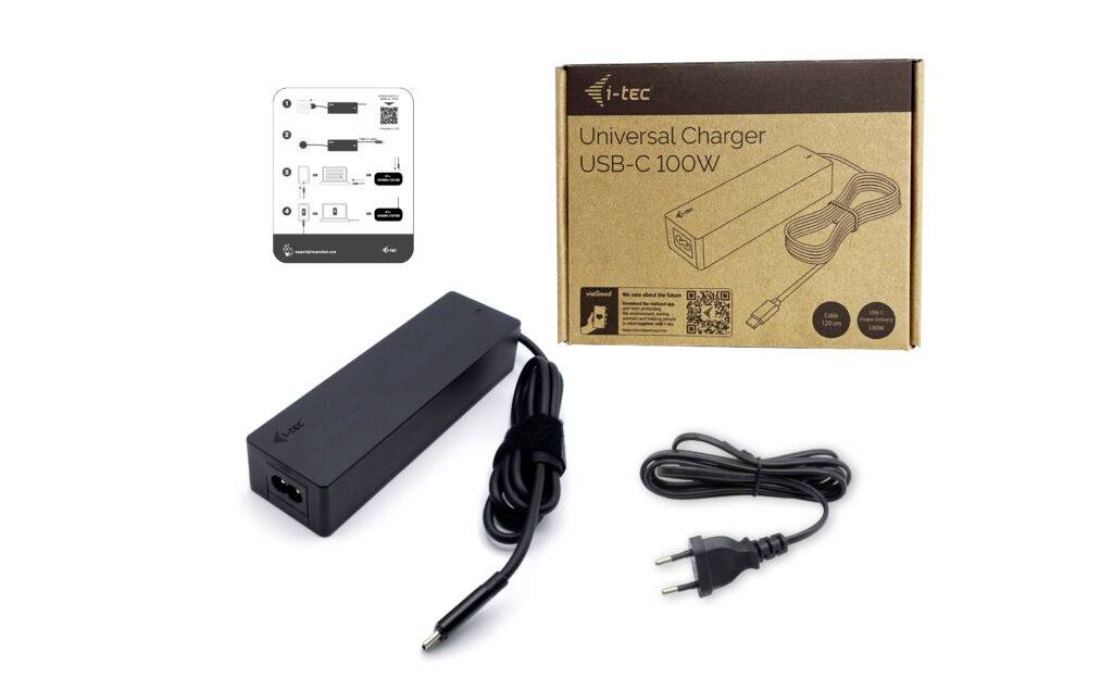 Caricabatterie universale USB-C 100W di i-tec; in foto sono mostrati il caricabatterie, il cavo di alimentazione e la confezione con le informazioni del prodotto.