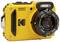 Fotocamera gialla impermeabile con scritta '15M/50FT WATERPROOF', ideale per fotografia subacquea e attività all'aperto.