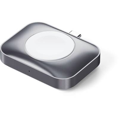 Un caricatore quadrato con porta USB-C e una superficie di ricarica rotonda e rialzata al centro. Adatto per la ricarica wireless.